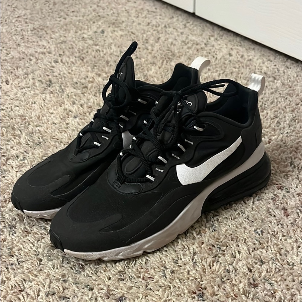 Nike Air Max 270 React Women’s 8